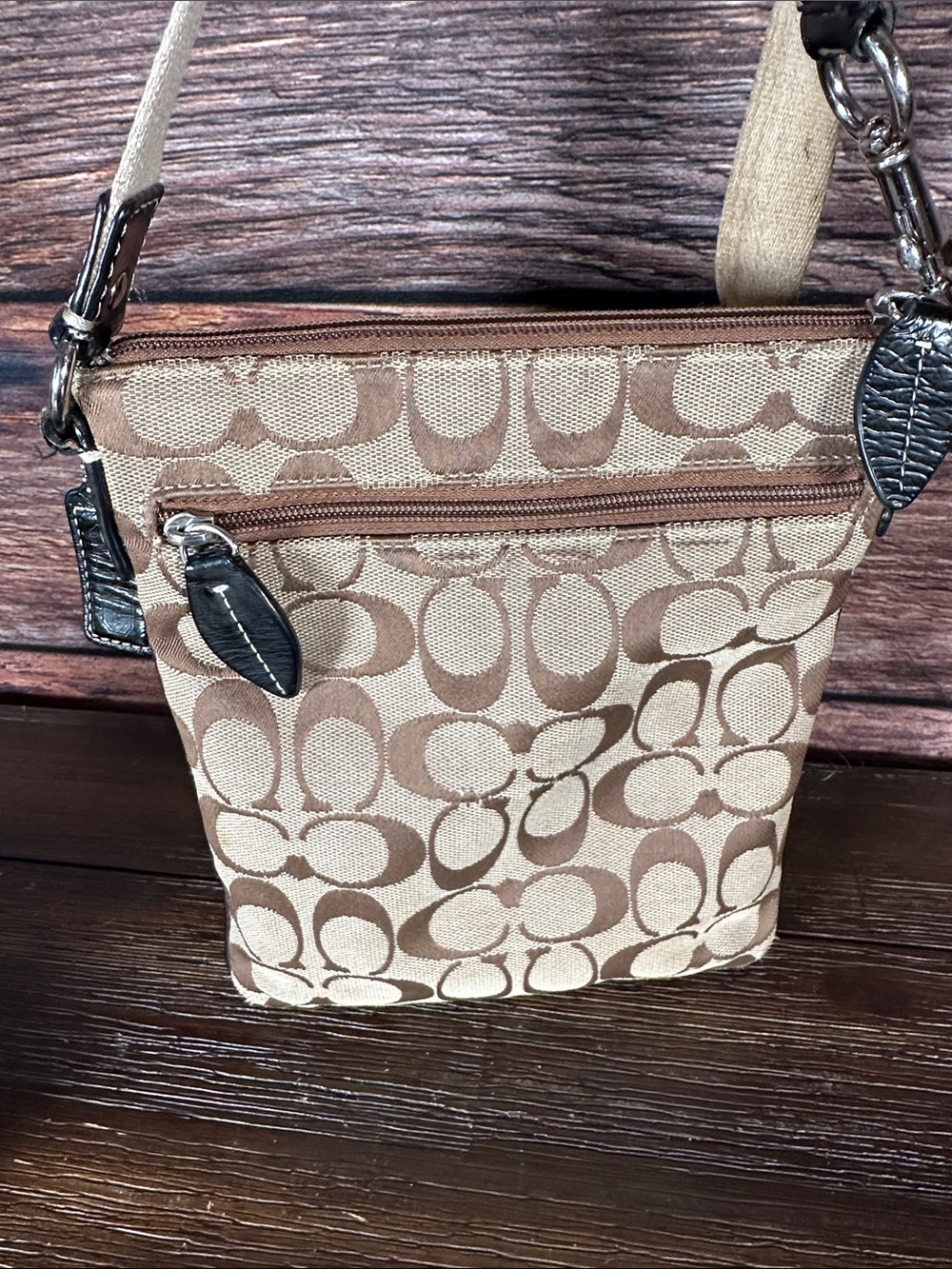 Coach Beige and Brown Signature Crossbody Bag - Picture 4 of 7